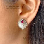 Meher antique glow earrings with elegant silver stone detailing
