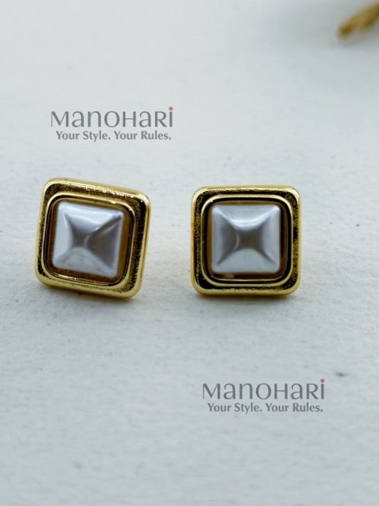 MN-ER-RSLE-RUH-01_3 Ruhani shine luxe earrings with elegant pearl anti tarnish detailing