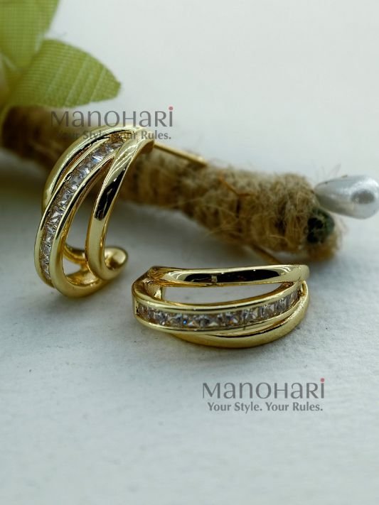 MN-ER-RSSE-RUH-01_3 Ruhani Seoul spark earrings with elegant Korean inspired modern detailing