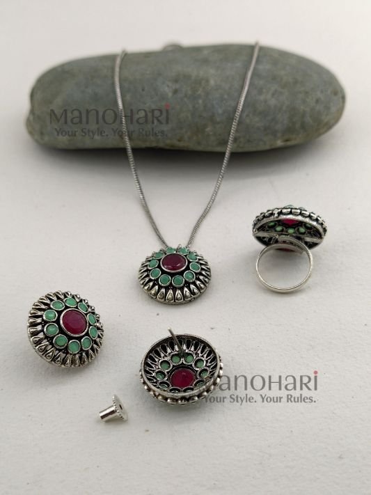 MN-JS-APHJ-AAR-01_2 Aarini peacock heritage jewellery set with oxidized stone detailing