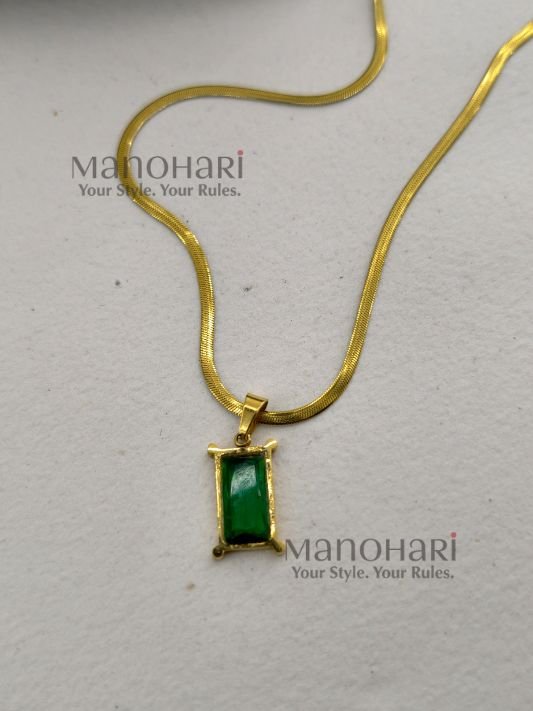 MN-NK-AELP-AUR-01_1 Aurora emerald luxe pendant necklace with herringbone gold chain