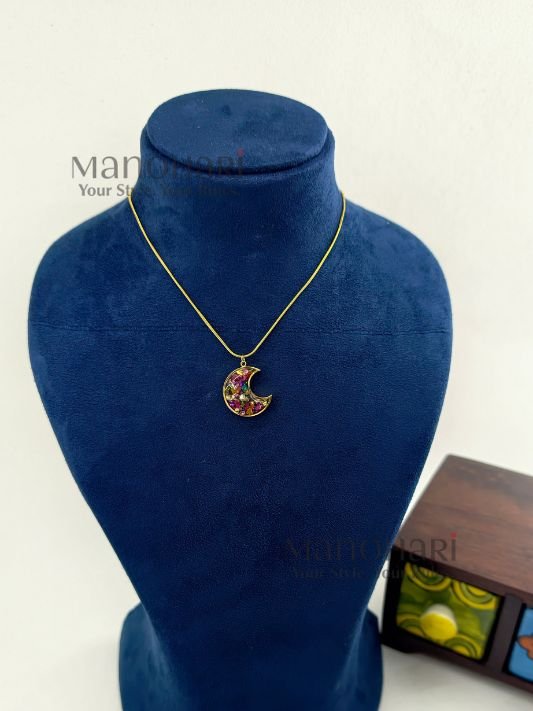 Aurelia moon bloom pendant chain with elegant gold plated finish