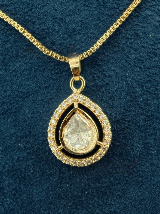 Aurora Austrian luxe pendant set with sparkling crystal stone detailing