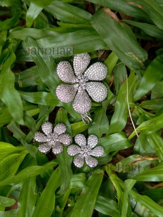 MN-PS-ABGP-AUR-01_3 Aurora blossom grace pendant set with sparkling floral stone detailing