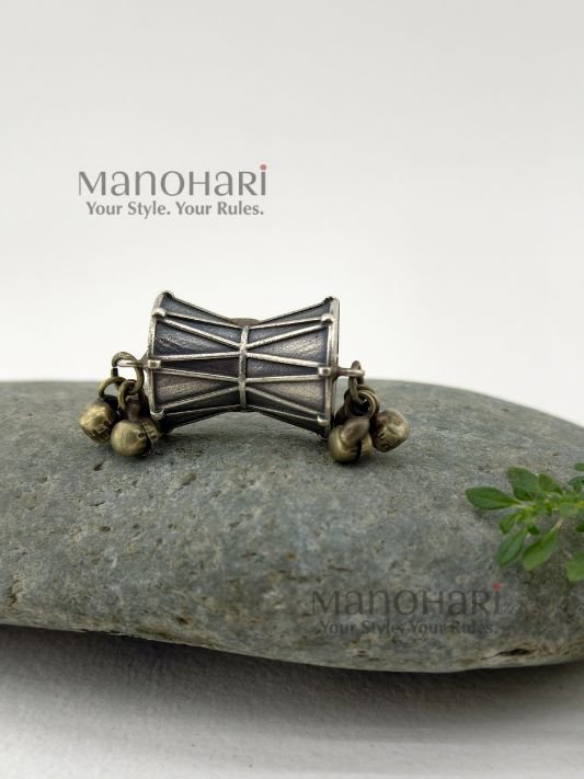 Aurelia oxidised elegance ring with intricate silver oxidised detailing