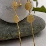 **Zaria Luxe Gold Ear Cuff crafted from premium brass with a radiant gold-plated finish, featuring a sleek modern ear cuff design for elegant everyday wear without additional piercings.**