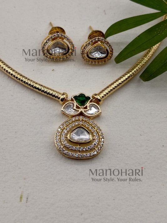 MN-NS-KDN-ZKH-01_1 **Zarina Kundan Heritage Necklace Set crafted from premium brass with a radiant high gold polished finish, featuring a traditional Kundan-inspired pendant and matching earrings for women.**