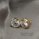Ishira Bloom Petal floral earrings with 18K plating, 1 cm diameter and anti-tarnish finish for women