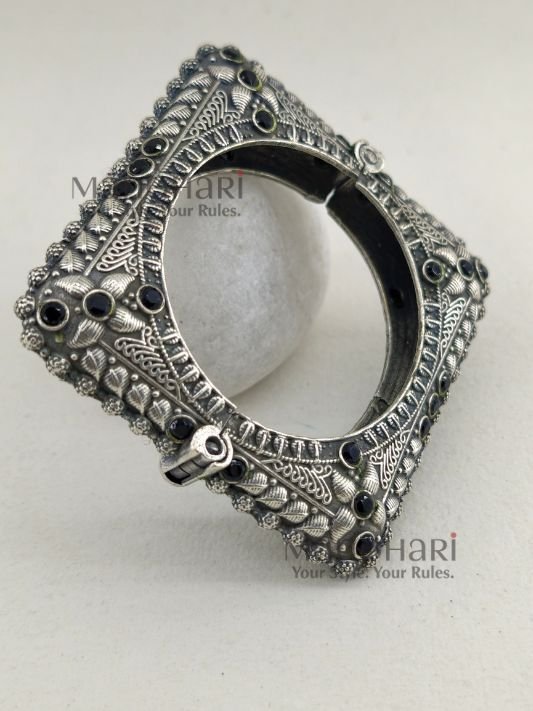 MN-KD-TMP-ATS-01_1 **Aaradhya Temple Stone Cuff Kada featuring a vintage stone-studded design with a classic temple-inspired look, elegant cuff style, and comfortable 5.5 cm inner diameter, perfect for festive and ethnic wear.**