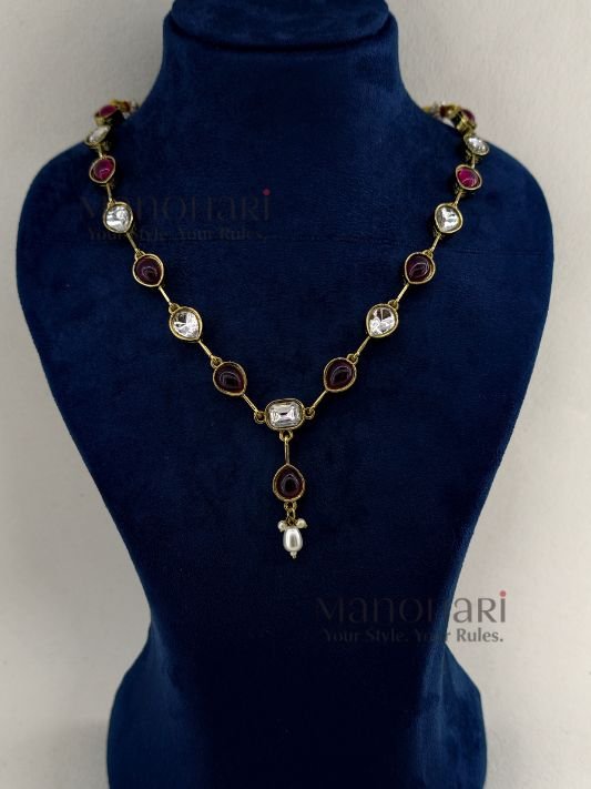 MN-NK-KUN-NAV-02_3 Navya Royal Kundan necklace set with traditional design, Mehendi polish and brass base for women, ideal for weddings and festive occasions