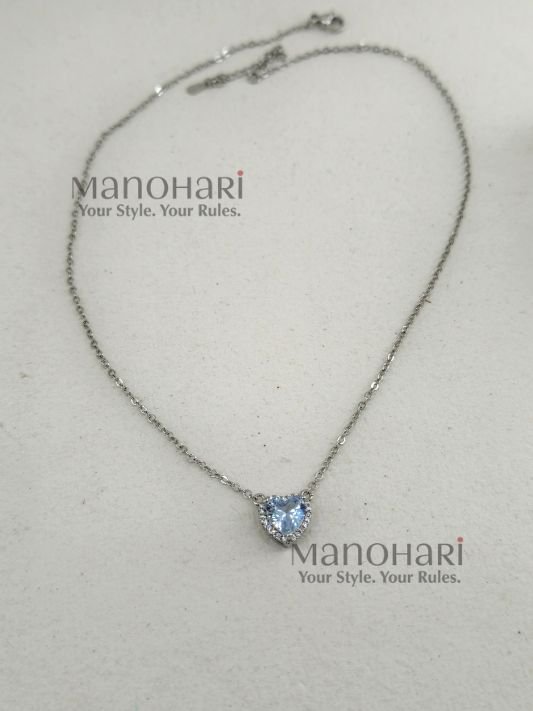 MN-PD-SHE-NIV-01_2 Nivya Silver Heart Elegance Pendant