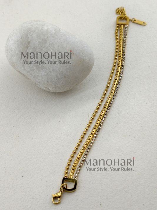 MN-BR-CST-AUR-02_1 Aurelia Crystal Line Elegance 3-layer stainless steel bracelet with elegant crystal-inspired detailing