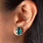 Aarika Drop Elegance stud earrings with drop-shaped glass stone, brass material and 1 cm stud length