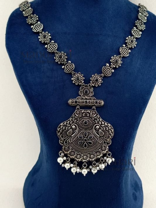 MN-NK-OXI-AAD-03_1 Aadhya Vintage Silver Heritage black oxidised necklace with 23 cm length