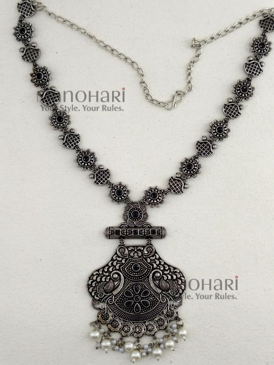 MN-NK-OXI-AAD-03_2 Aadhya Vintage Silver Heritage black oxidised necklace with 23 cm length