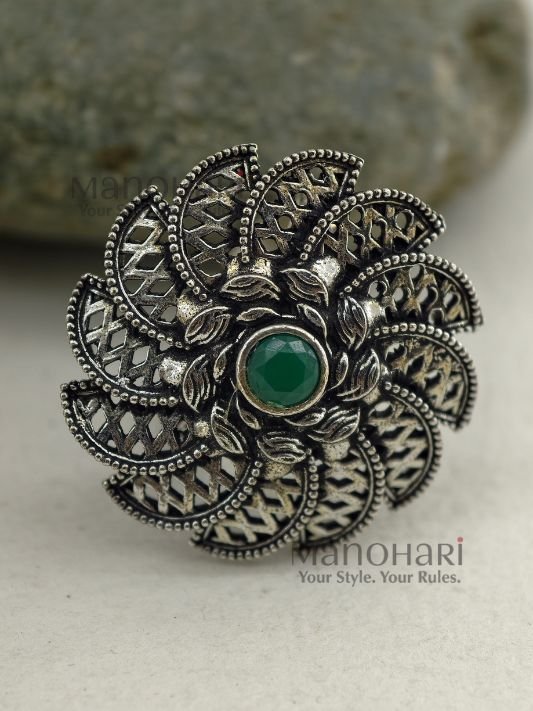 MN-RG-FLR-ANV-02_2 Anvika Bloom Artistry adjustable floral ring with 2.5 cm flower design face for women